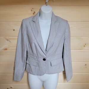 Ann Taylor Loft Petite Cream Blazer, size 2p